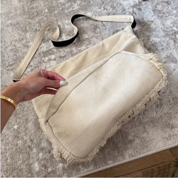 Boho Cream Sherpa bag with beading - Picture 4 of 7